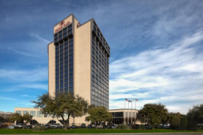 Crowne Plaza Dallas Market Center, an IHG Hotel